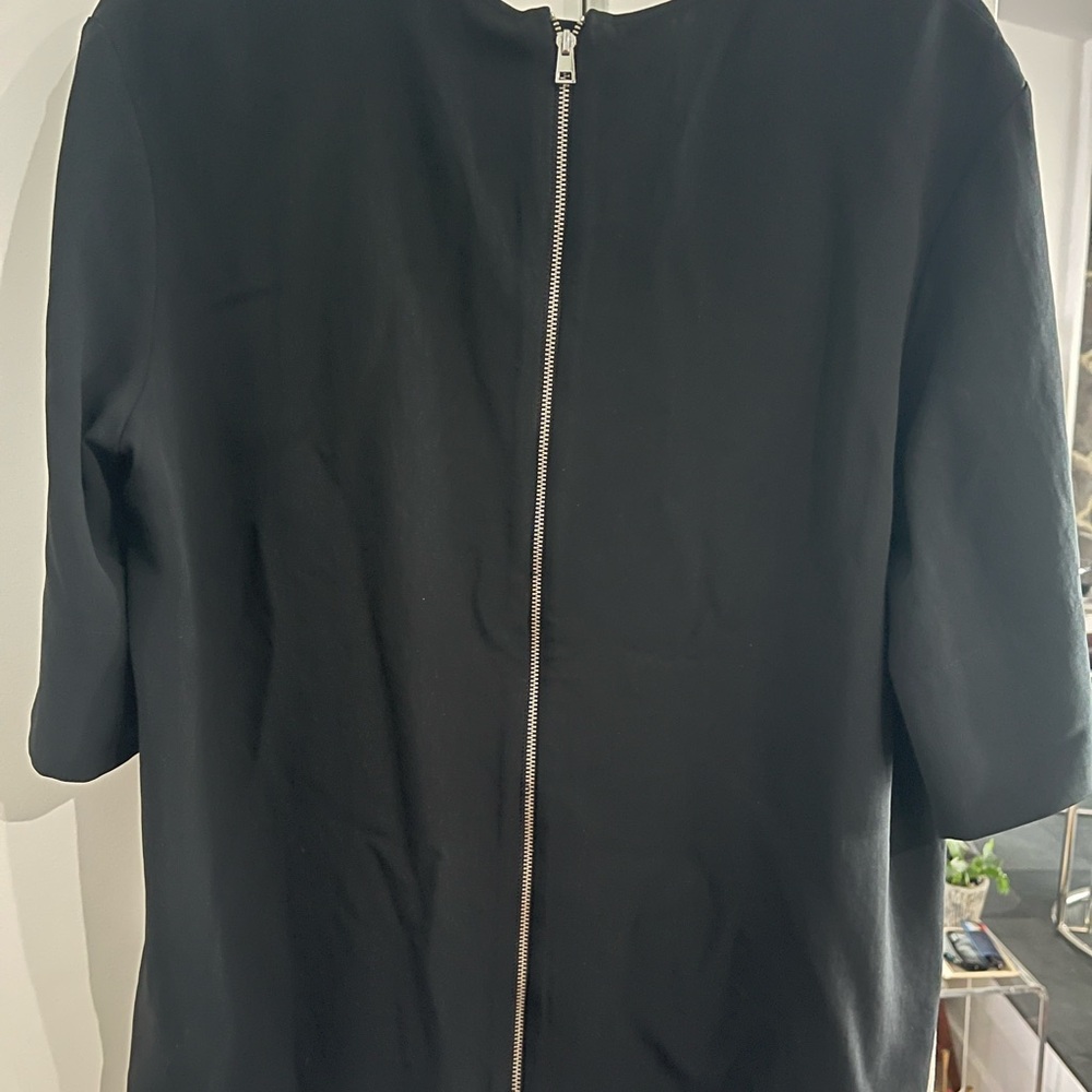 Everlane Japanese Go Weave Black Boxy Short Sleeve zip back Tee size 10 - Picture 4 of 5